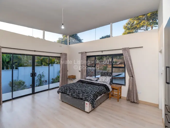 5 Bedroom House for Sale in Borrowdale, Harare