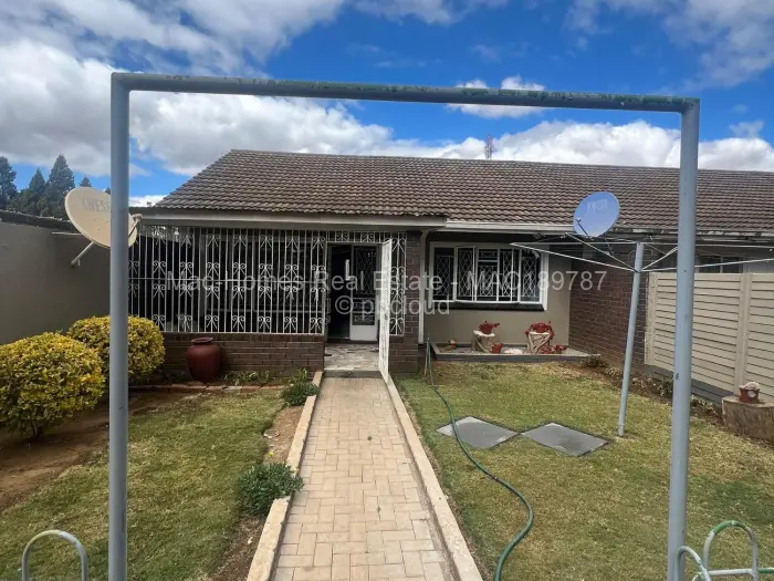 2 Bedroom Cottage/Garden Flat to Rent in Greencroft