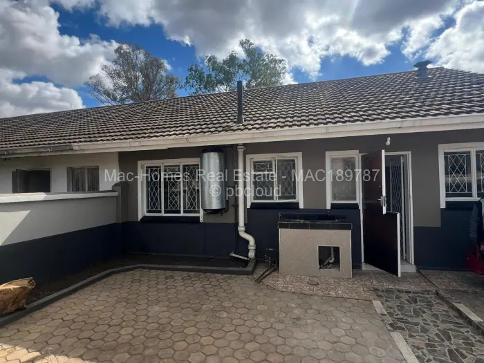 2 Bedroom Cottage/Garden Flat to Rent in Greencroft