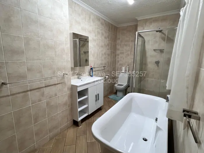 Flat/Apartment to Rent in Avenues