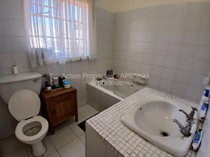 3 Bedroom Cottage/Garden Flat to Rent in Mount Pleasant