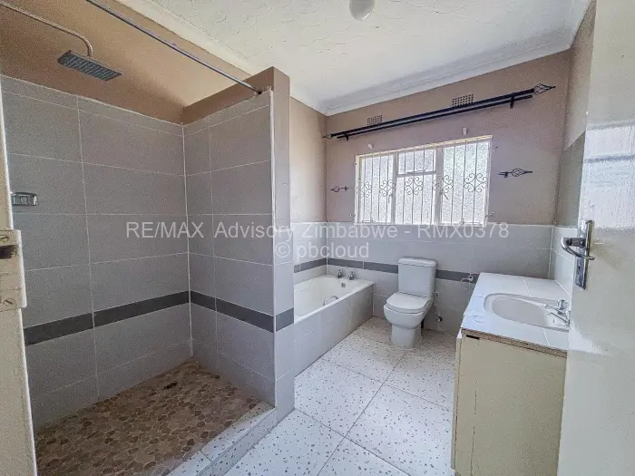 5 Bedroom House to Rent in Kambanji