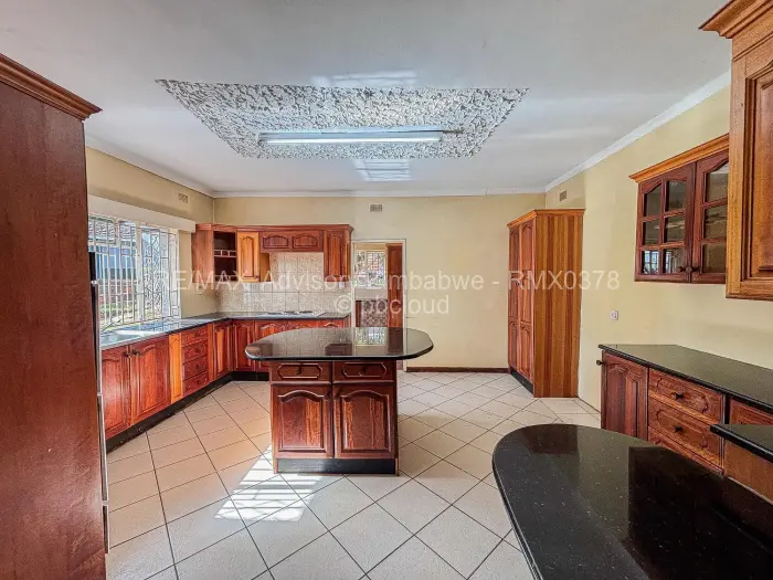 5 Bedroom House to Rent in Kambanji
