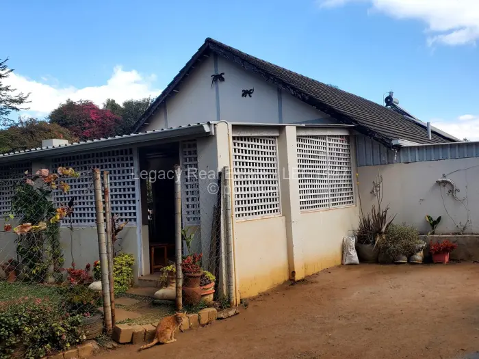 5 Bedroom House for Sale in Eastlea, Harare