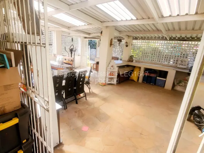 5 Bedroom House for Sale in Eastlea, Harare