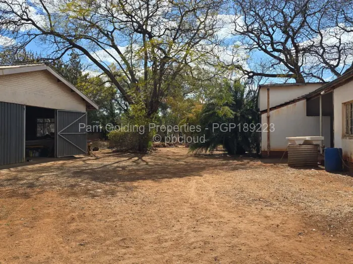 4 Bedroom House for Sale in Suburbs, Bulawayo