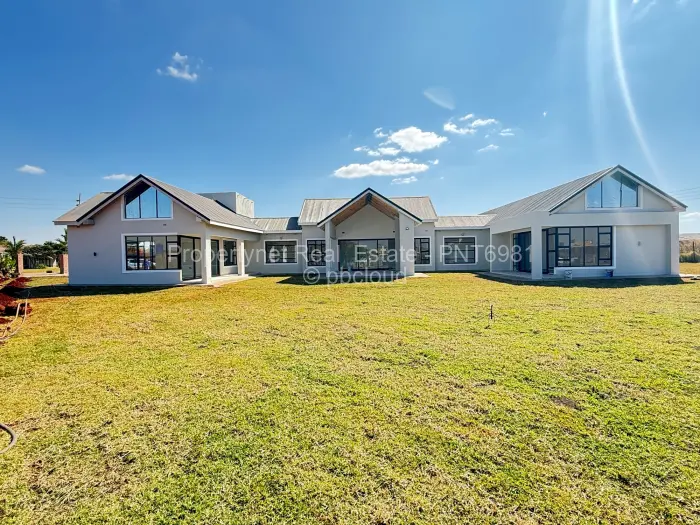 5 Bedroom House for Sale in Mount Pleasant Heights, Harare