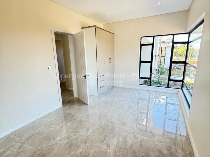 5 Bedroom House for Sale in Mount Pleasant Heights, Harare