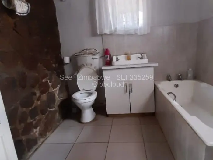 2 Bedroom House to Rent in Greystone Park