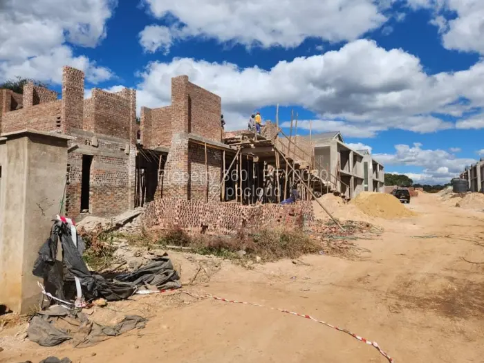 Townhouse/Complex/Cluster for Sale in Monovale, Harare