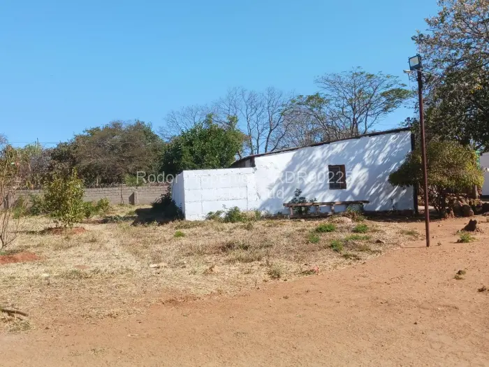 3 Bedroom House for Sale in Matsheumhlope, Bulawayo