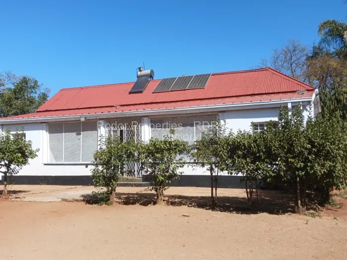 3 Bedroom House for Sale in Matsheumhlope, Bulawayo