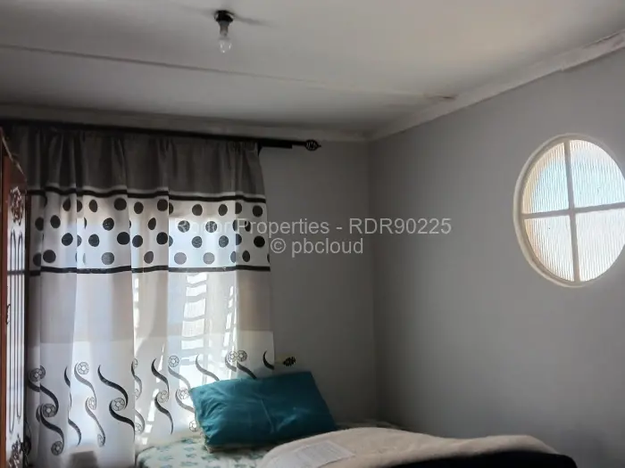 3 Bedroom House for Sale in Matsheumhlope, Bulawayo