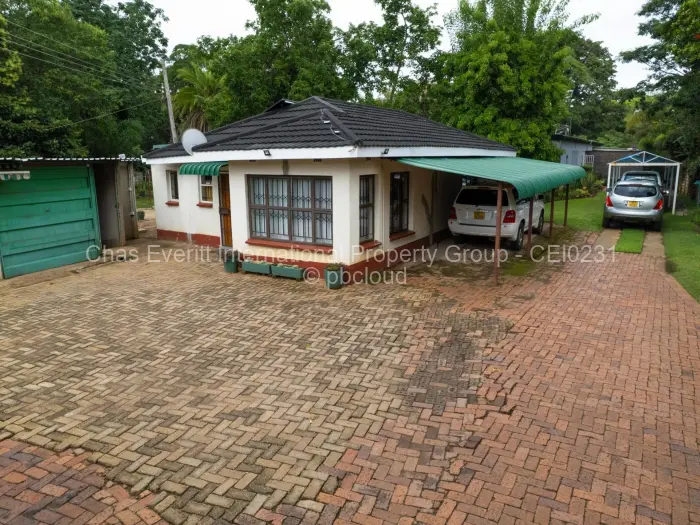 4 Bedroom House for Sale in Highlands, Harare