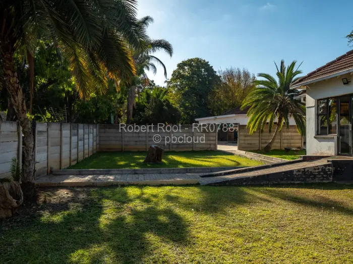 Warehouse/Industrial for Sale in Eastlea, Harare