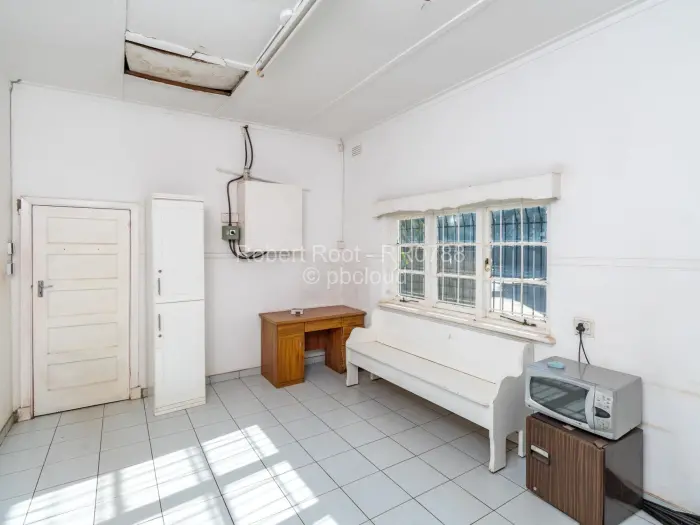 Warehouse/Industrial for Sale in Eastlea, Harare