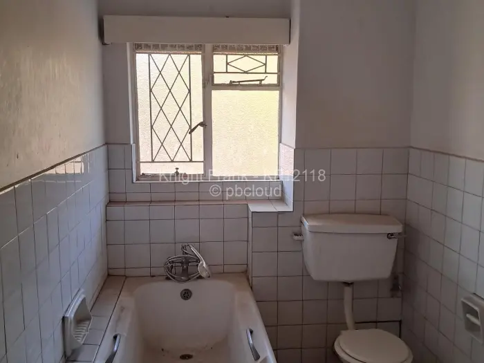 Townhouse/Complex/Cluster to Rent in Avenues, Harare