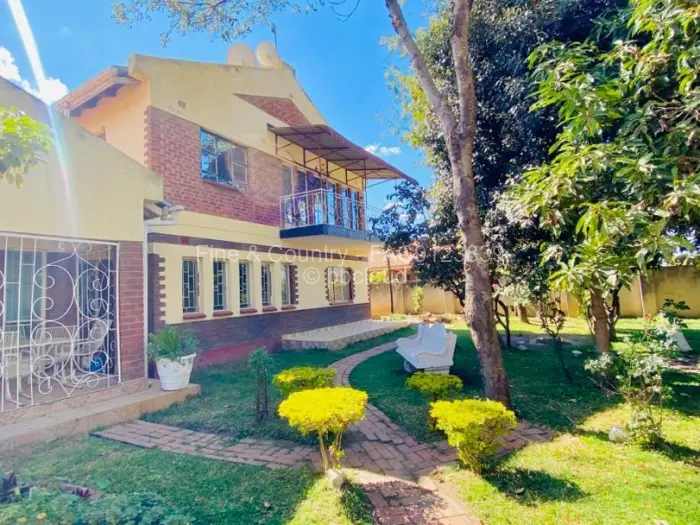 5 Bedroom House to Rent in Ruwa, Ruwa