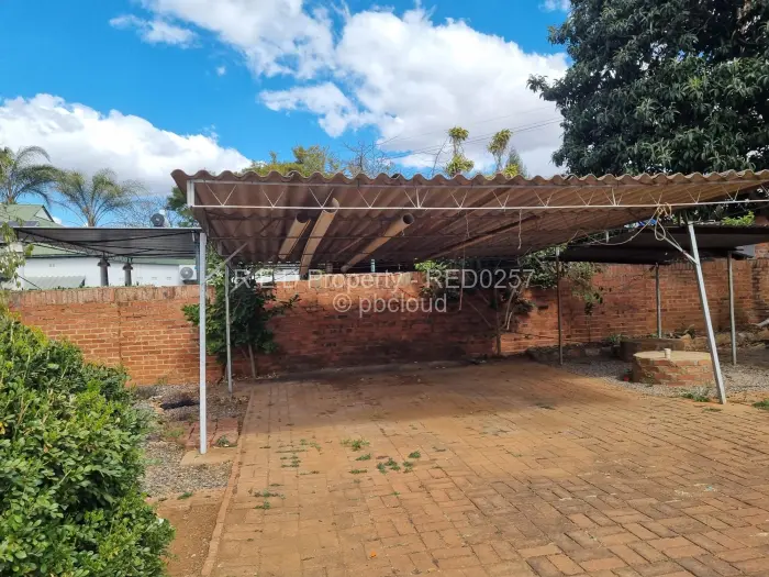 3 Bedroom House for Sale in Suburbs, Bulawayo