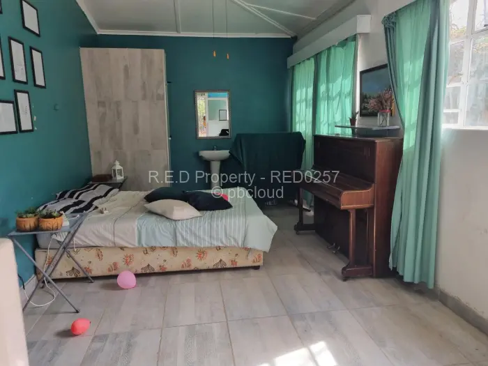 3 Bedroom House for Sale in Suburbs, Bulawayo