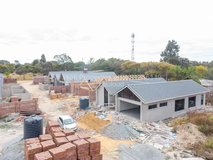 Townhouse/Complex/Cluster for Sale in Greendale, Harare