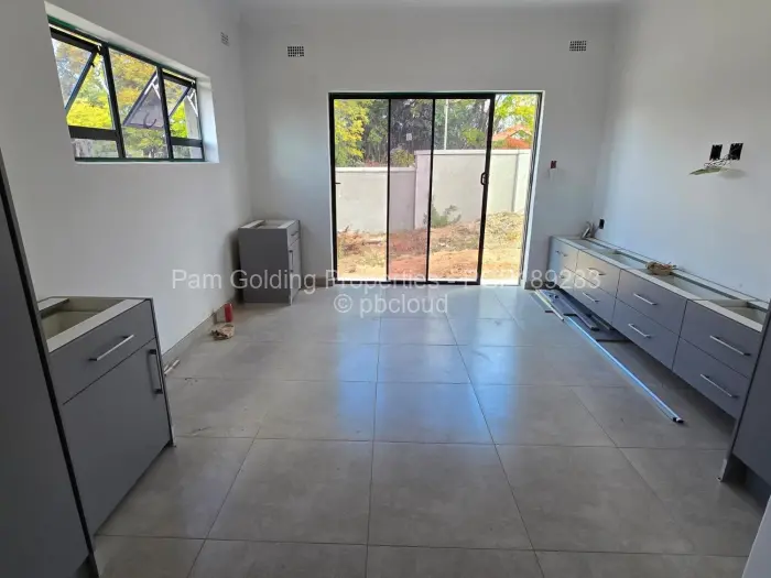 Townhouse/Complex/Cluster for Sale in Four Winds, Bulawayo