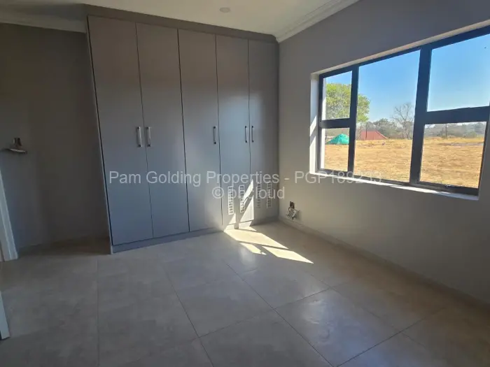 Townhouse/Complex/Cluster for Sale in Four Winds, Bulawayo