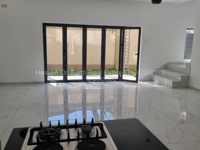 Townhouse/Cluster for Sale in Newlands, Harare