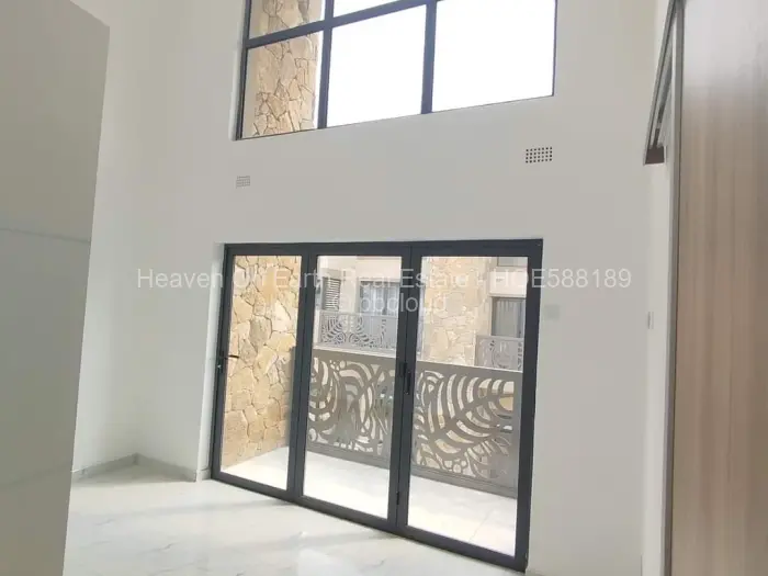 Townhouse/Cluster for Sale in Newlands, Harare