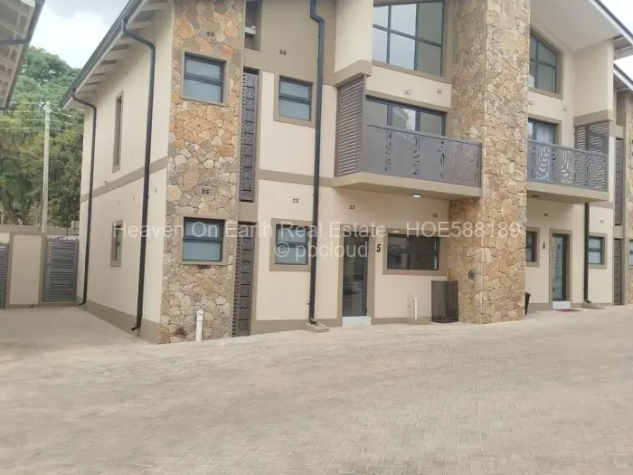 Townhouse/Cluster for Sale in Newlands, Harare