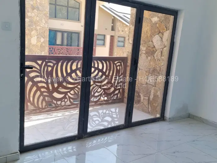 Townhouse/Cluster for Sale in Newlands, Harare