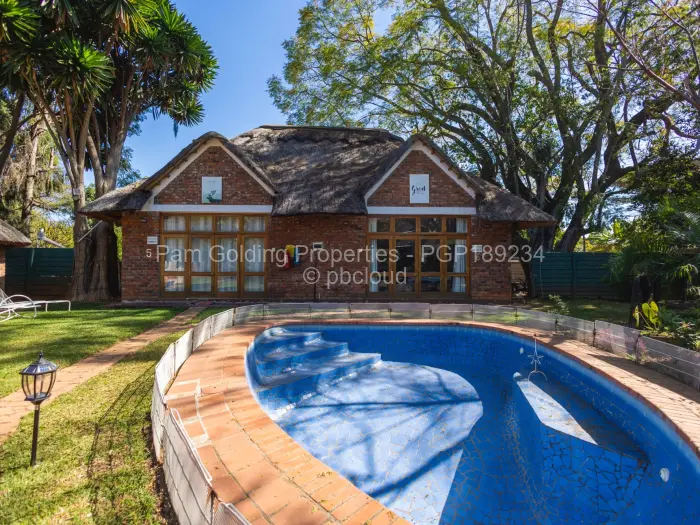 11 Bedroom House for Sale in Greendale, Harare