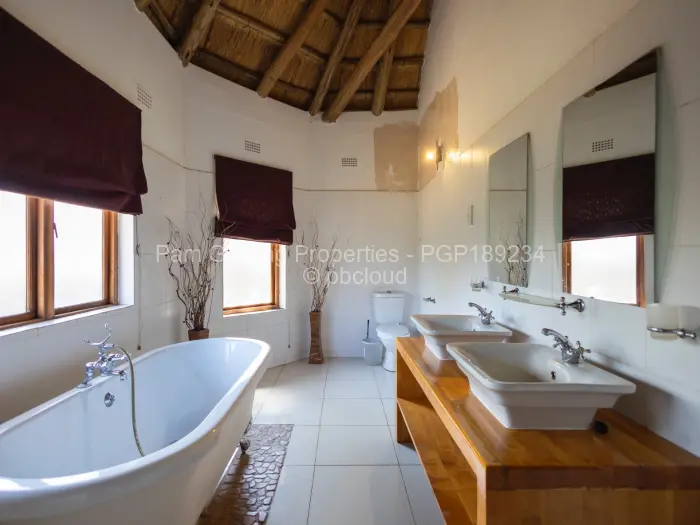 11 Bedroom House for Sale in Greendale, Harare