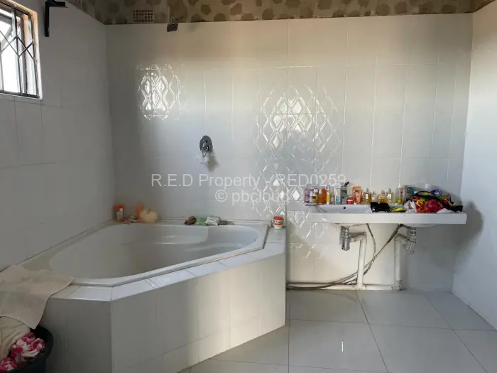 3 Bedroom House for Sale in Gumtree, Bulawayo