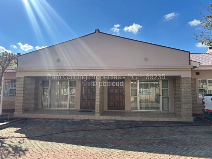 Townhouse/Cluster to Rent in Avondale West, Harare