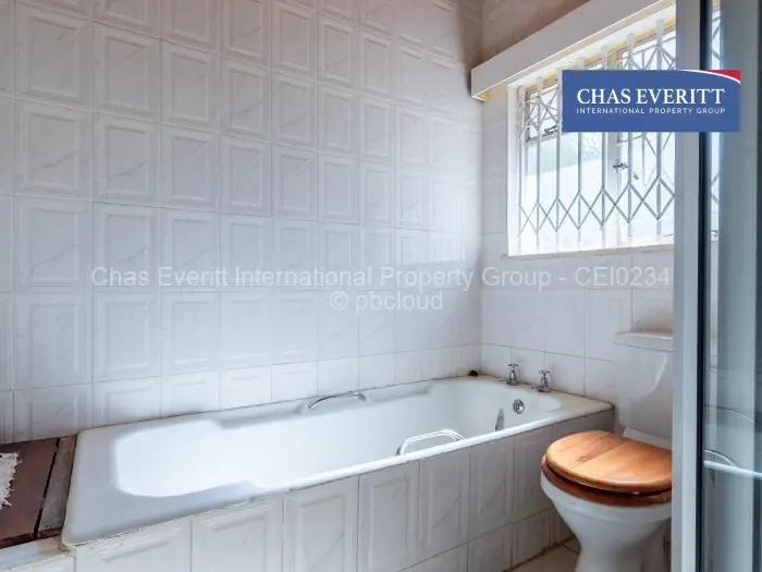 3 Bedroom House to Rent in Greendale North