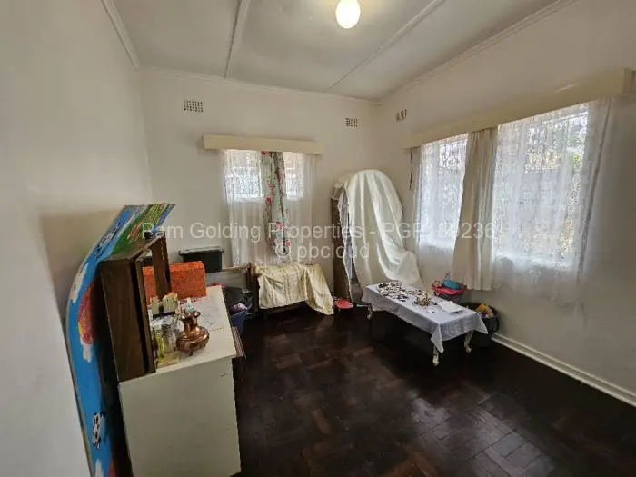 3 Bedroom House for Sale in Famona, Bulawayo