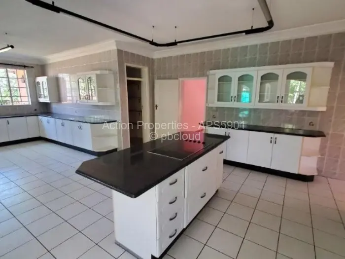5 Bedroom House to Rent in Glen Lorne