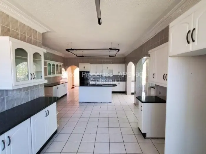 5 Bedroom House to Rent in Glen Lorne
