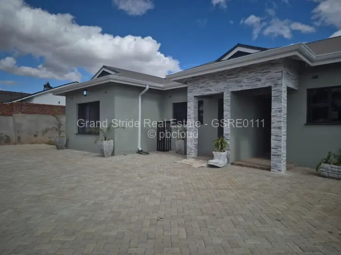Townhouse/Cluster for Sale in The Grange, Harare