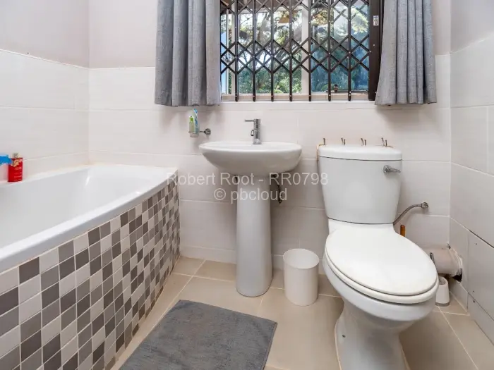5 Bedroom House for Sale in Ballantyne Park, Harare