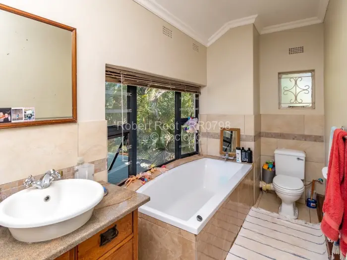 5 Bedroom House for Sale in Ballantyne Park, Harare