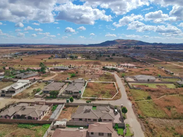 Stand for Sale in Haydon Park, Mazowe