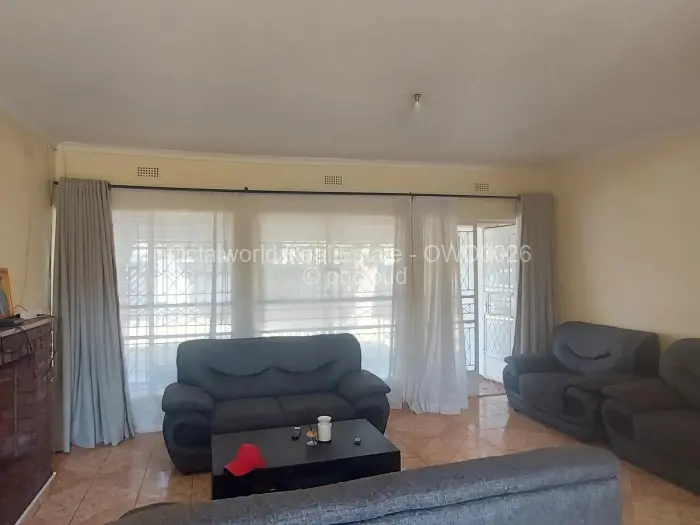 3 Bedroom House to Rent in Cotswold Hills
