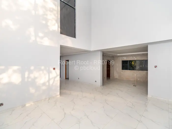 Townhouse/Cluster for Sale in Highlands, Harare