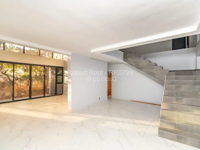 Townhouse/Cluster for Sale in Highlands, Harare