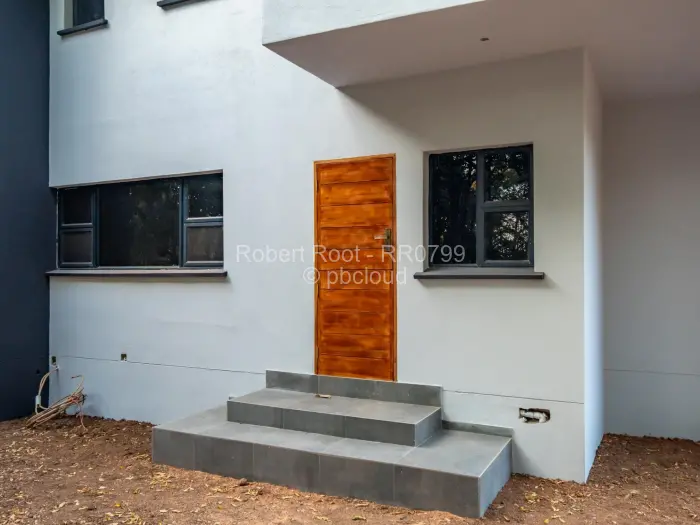 Townhouse/Cluster for Sale in Highlands, Harare