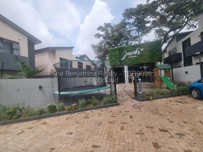 Townhouse/Complex/Cluster to Rent in Avondale