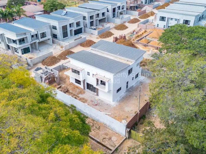 Townhouse/Complex/Cluster for Sale in Greendale, Harare