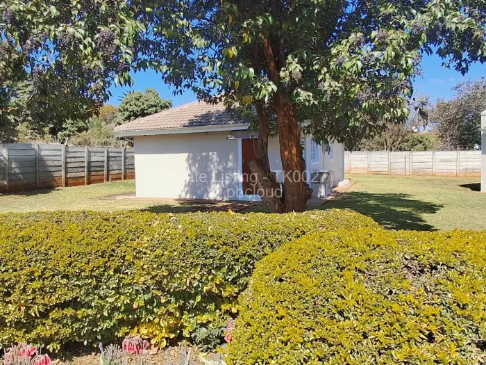 Townhouse/Complex/Cluster to Rent in Upper Hillside, Harare